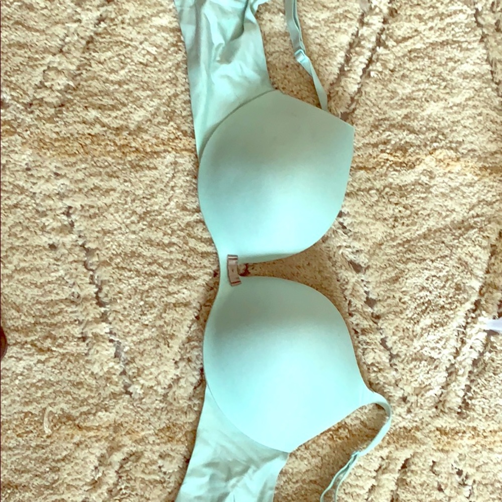 Victoria Secret Bra size 32DD